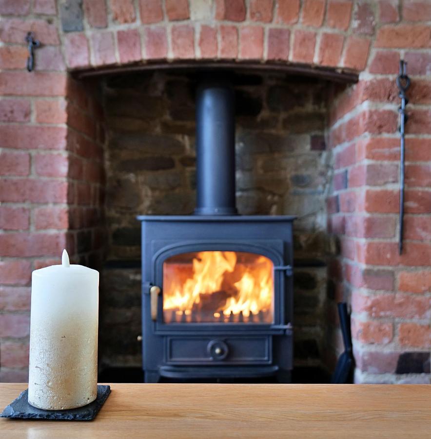 Country Cottage With Far Reaching Views Presteigne エクステリア 写真